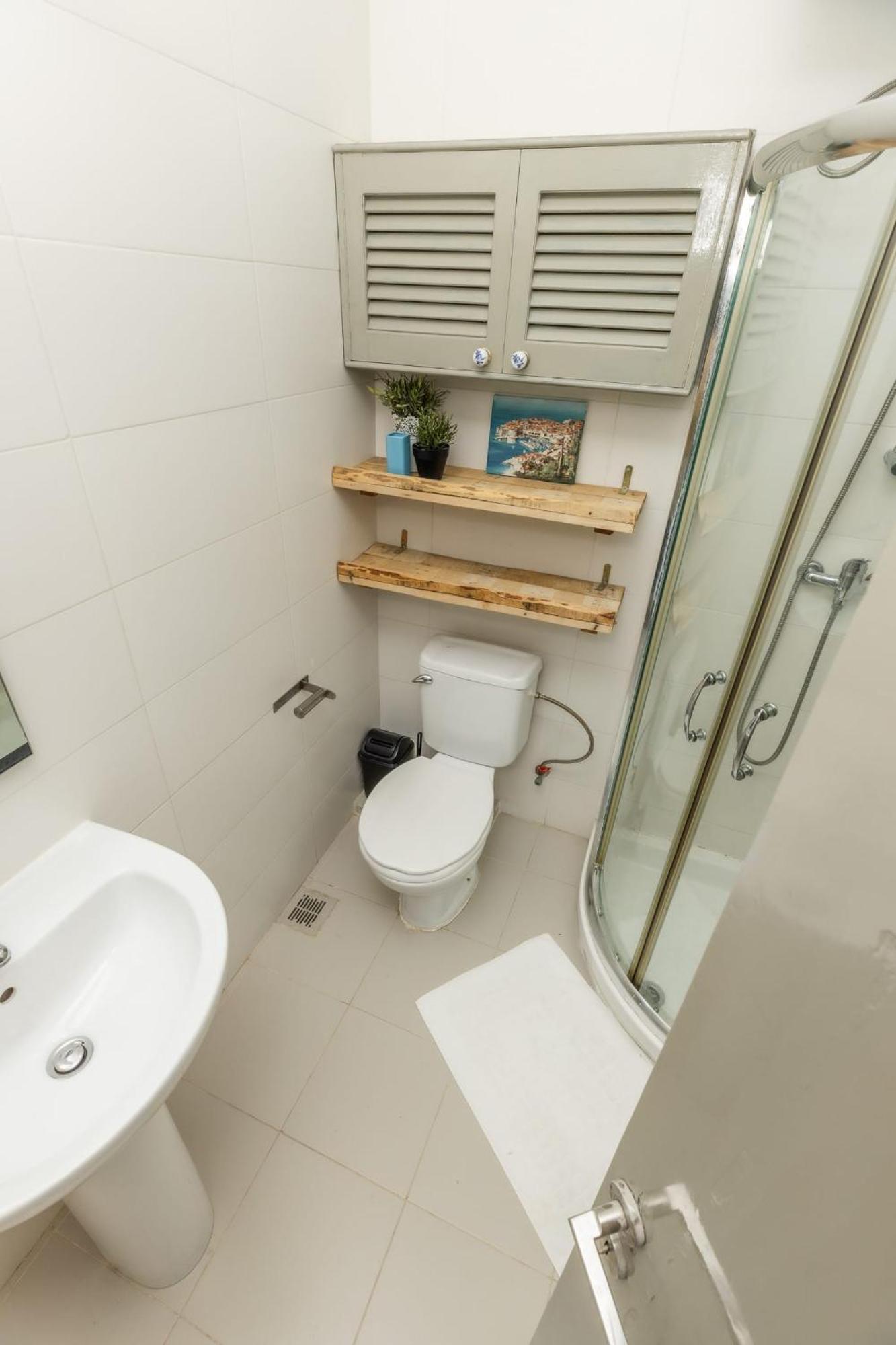 Pinewood Apartment Saint Julian's Ngoại thất bức ảnh