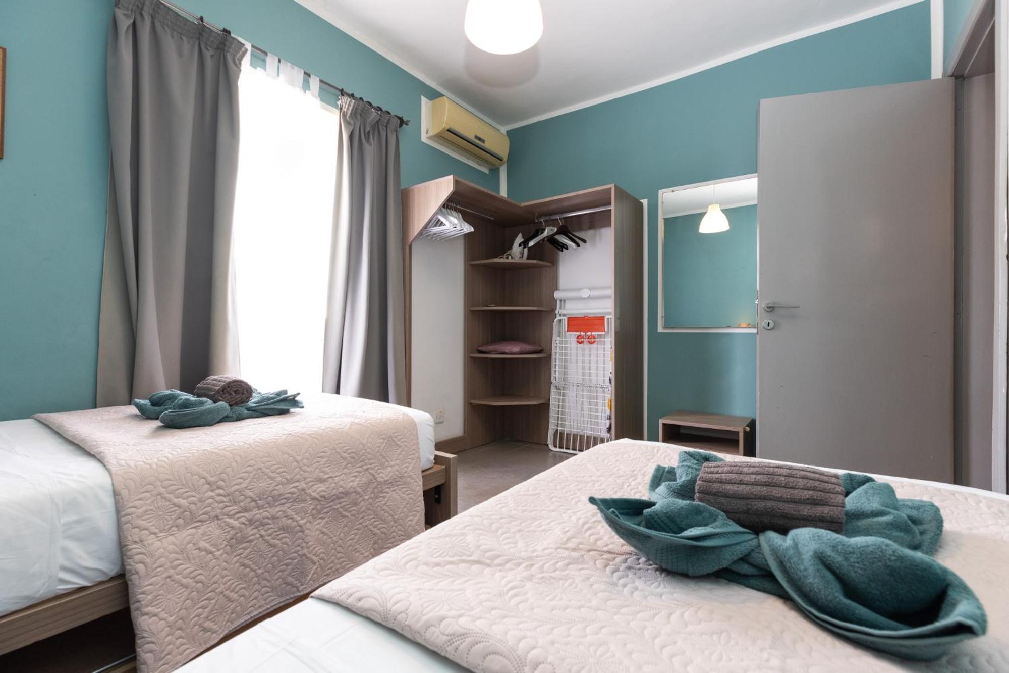 Pinewood Apartment Saint Julian's Ngoại thất bức ảnh